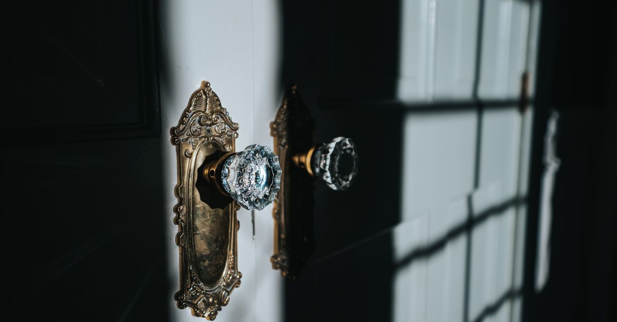 Door Knob Lock Replacement — Lake Worth Locksmiths